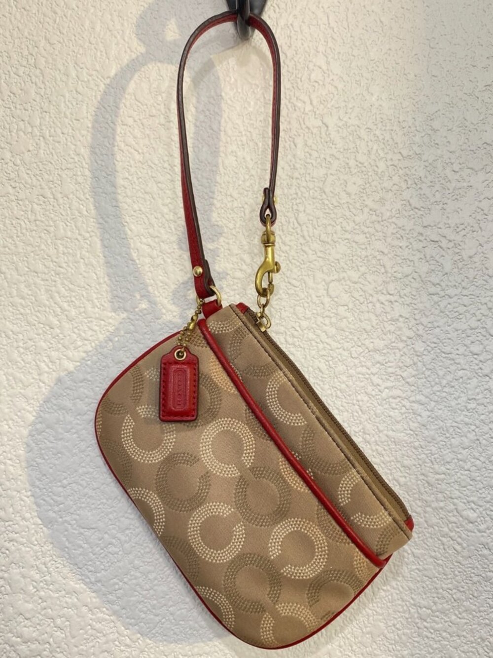 Coach Tan Dotted Op Art Wristlet with Red Leather Trim - Y2K Vintage - Picture 2 of 9
